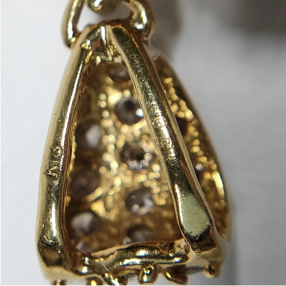 Absolutely Stunning 18k Diamond Necklace with 14K 18 inch chain - Picture 5 of 10